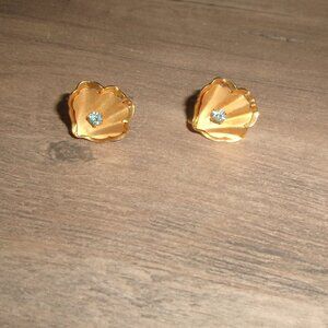 B. N. Bugnee & Niles screw back clip earrings gold shell blue rhinestone